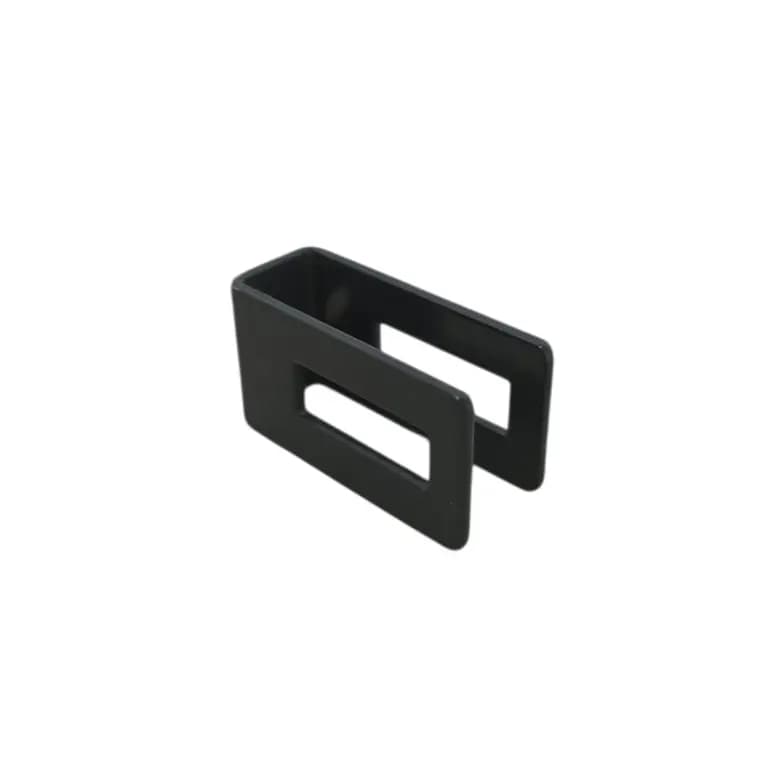 Accesoriu prindere panouri pe stalp de beton