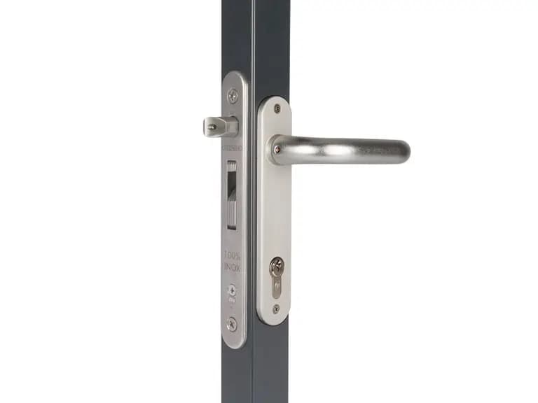 Fortylock – Incuietoare incastrabila pentru porti metalice