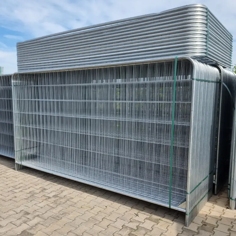 Gard mobil de șantier, panou Deco Standard – panouri zincate stivuite vertical