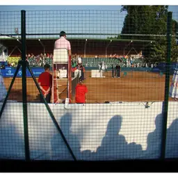 Plasă gard Multiplast zincată și plastifiată, 1.5 m, rolă 25 m – gard de protecție la teren de tenis