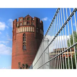 Gard panou dublu fir 2D zincat 1.23 x 2.5 m, sârmă 6/5/6 mm – lângă o clădire de cărămidă