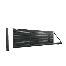 Poartă culisantă din aluminiu AL.104 – deschisă, elemente de montaj vizibile