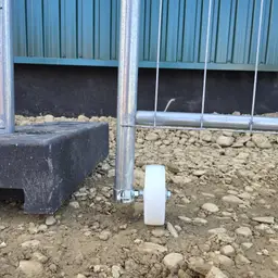 Set poartă dublă ST30 Euro 7 m pentru gard mobil de șantier – bază de beton și roată de sprijin