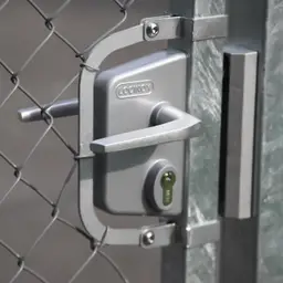Încuietoare Locinox LAKQ U2 argintie, inox și aluminiu, pentru porți metalice – montată pe poartă, cu cilindru