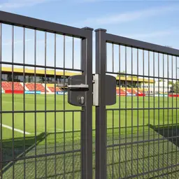 Încuietoare Locinox LAKQ U2 argintie, inox și aluminiu, pentru porți metalice – poartă la teren de fotbal
