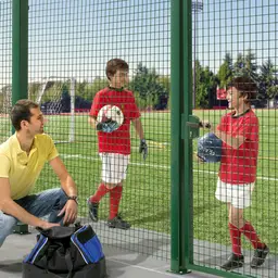 Încuietoare aplicată Locinox LAKZ P1 albă pentru poartă metalică – gard din plasă la teren de fotbal