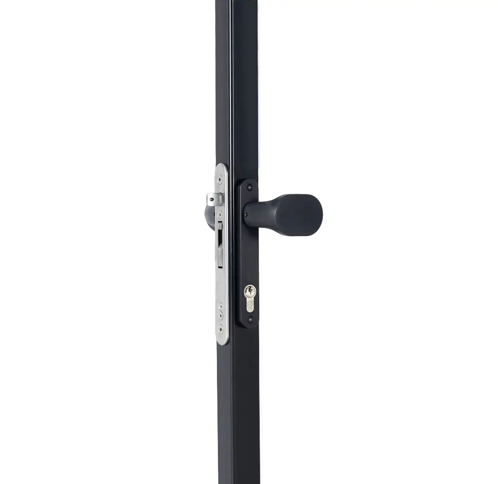 Mâner 3006PAD – cu broască, montat pe profilul vertical al porții