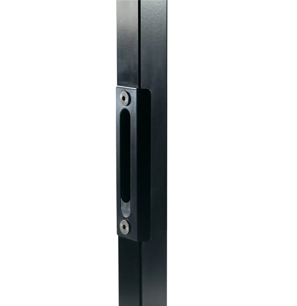 Opritor ornamental plat și fix SPKZ pentru încuietori aplicate, adâncime profil 40 mm – detaliu de prindere