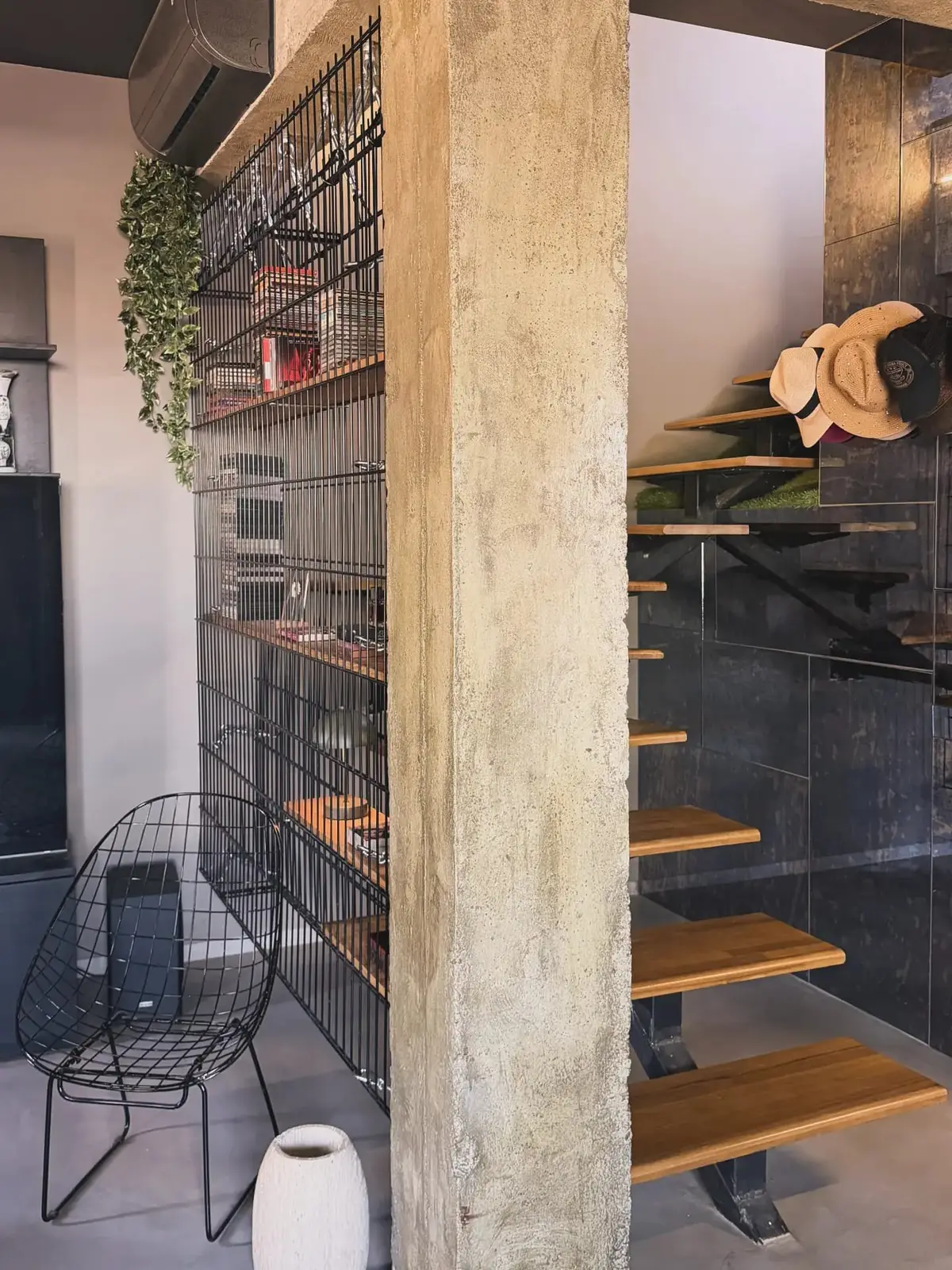 Gard dublu fir folosit interior
