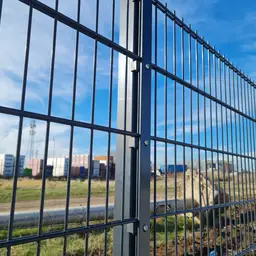 Stâlp gard sigma PVC 60x40x2 mm, 2600 mm, antracit – panou de plasă, peisaj urban