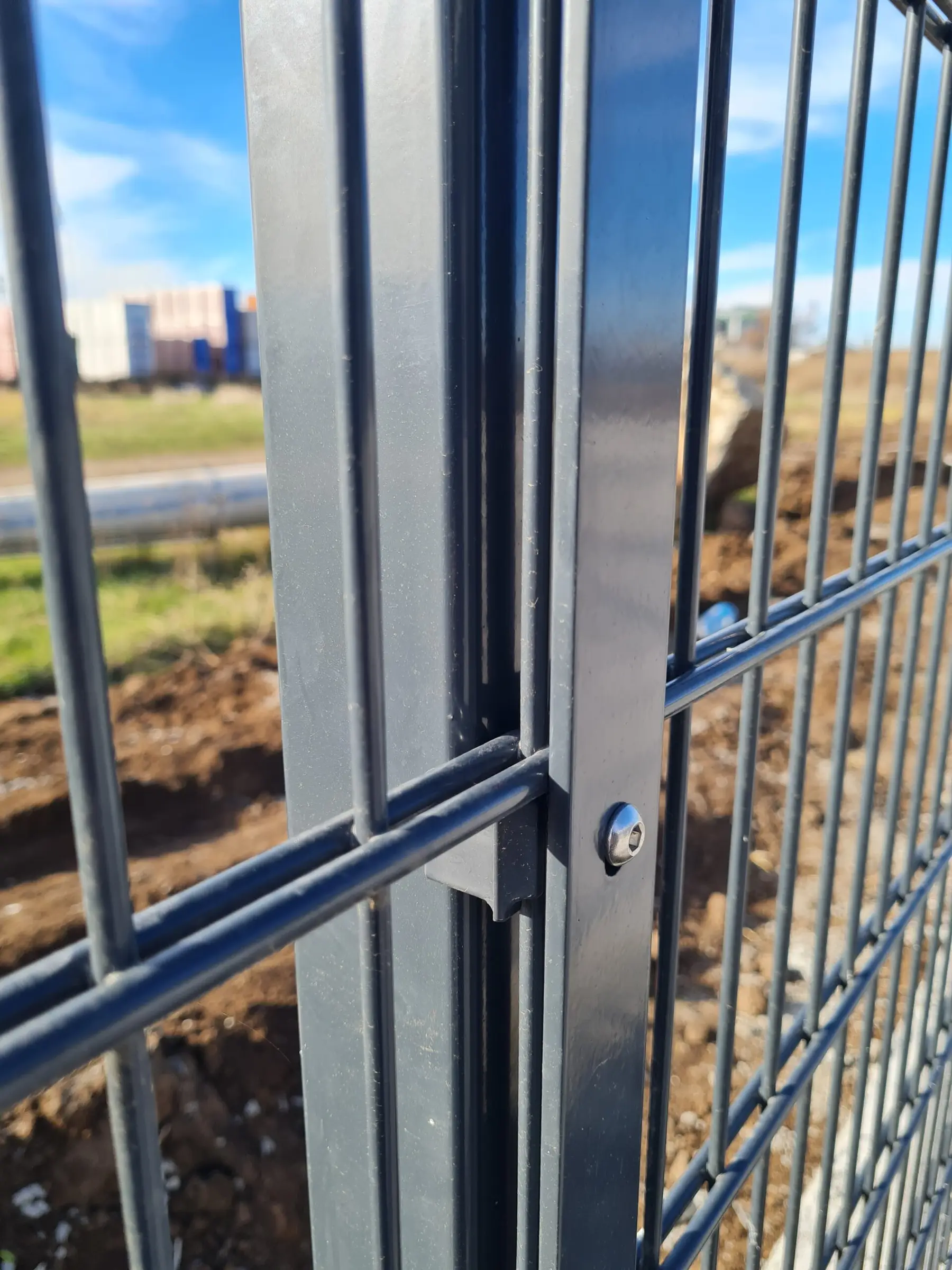 Stâlp gard sigma PVC 60x40x2 mm, 2600 mm, antracit – îmbinare între două panouri